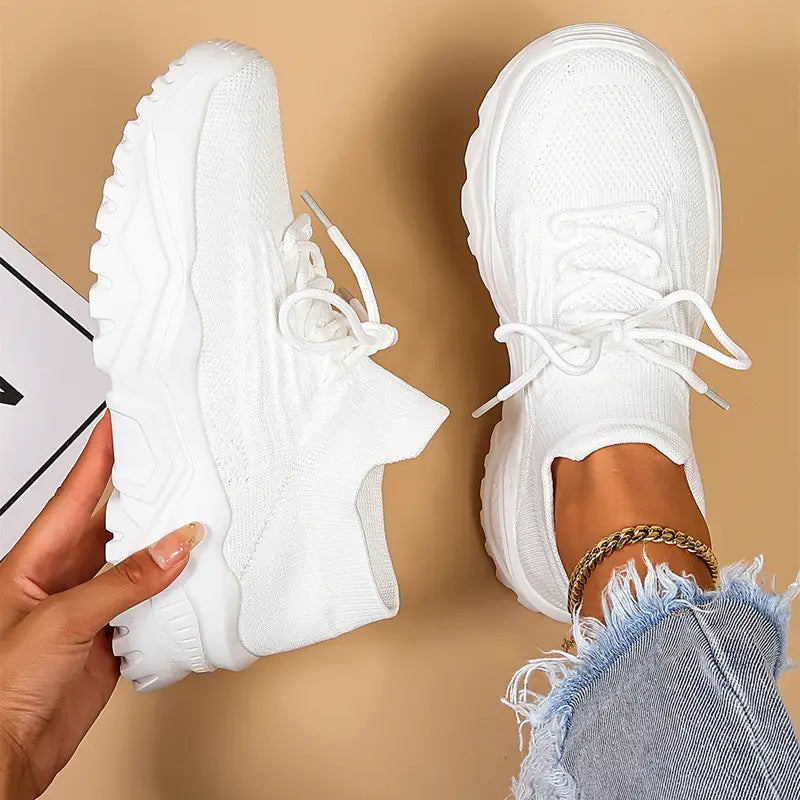 Dam Sneakers med Snörning och Flexibel Sula