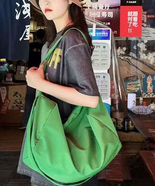 Unisex Stylish Nylon Messenger Bag with Zipper Closure