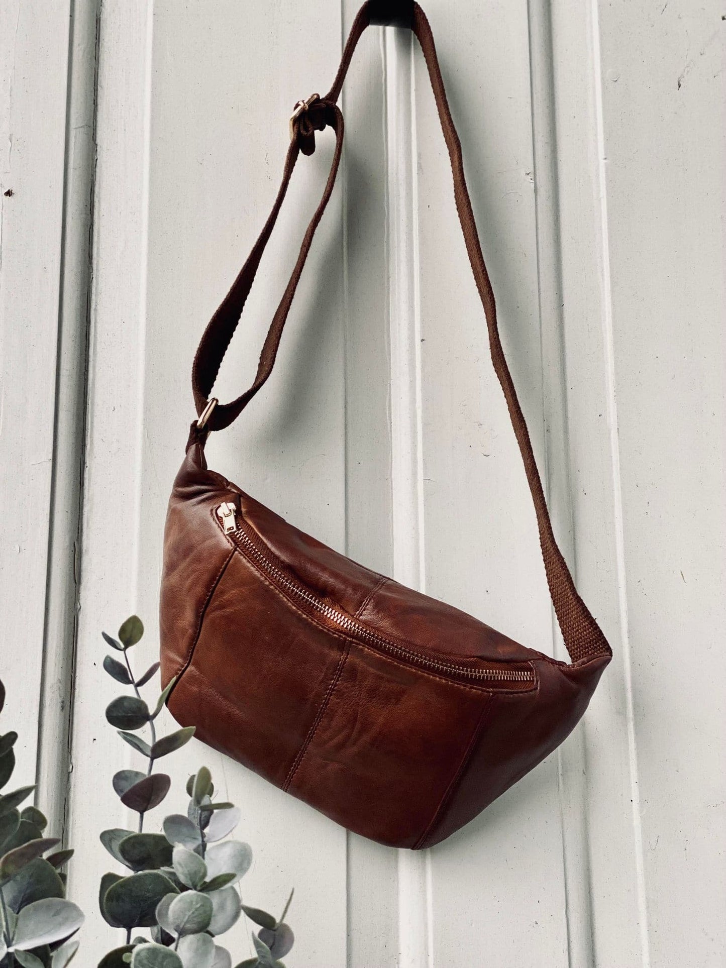 Unisex Praktisk Lammskinn Bumbag med Justerbar Rem och Blixtlåsficka