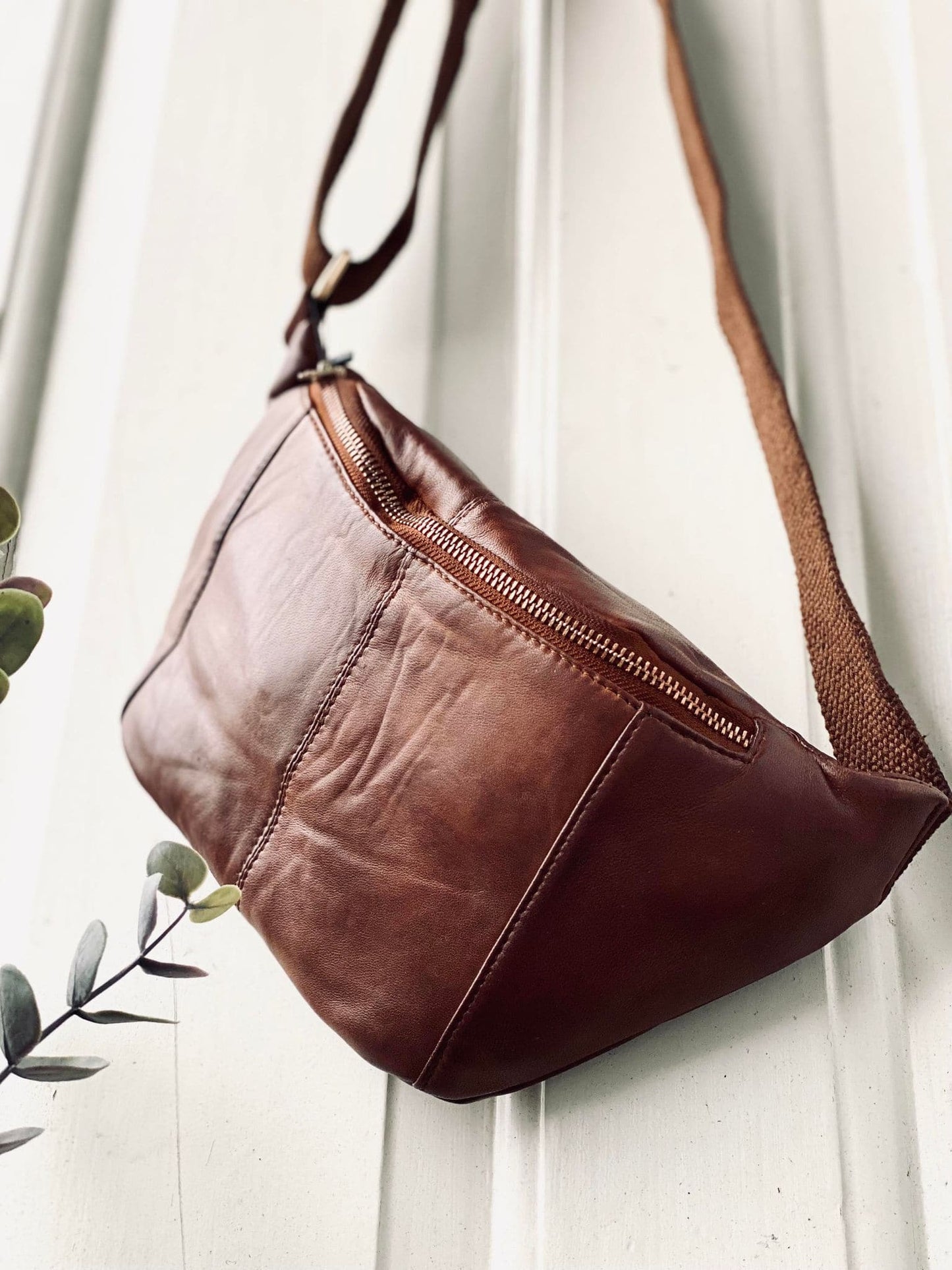 Unisex Praktisk Lammskinn Bumbag med Justerbar Rem och Blixtlåsficka