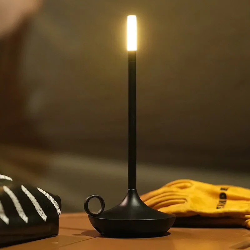 Bärbar Bordslampa med Justerbar Ljusstyrka och Touchkontroll