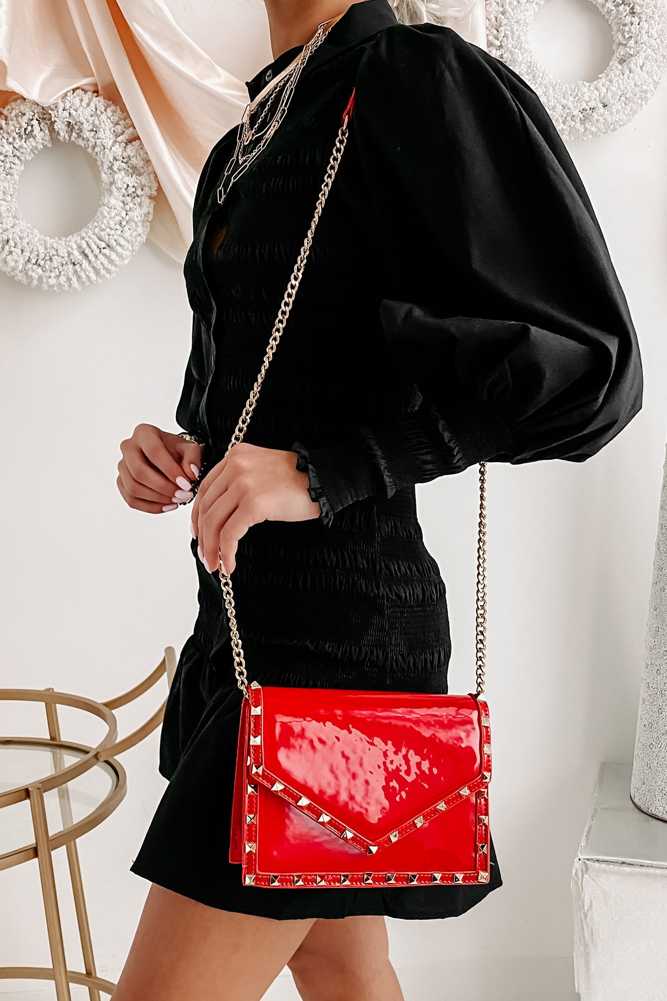 Dam Elegant Faux Leather Crossbody Väska med Nitar och Avtagbar Kedja