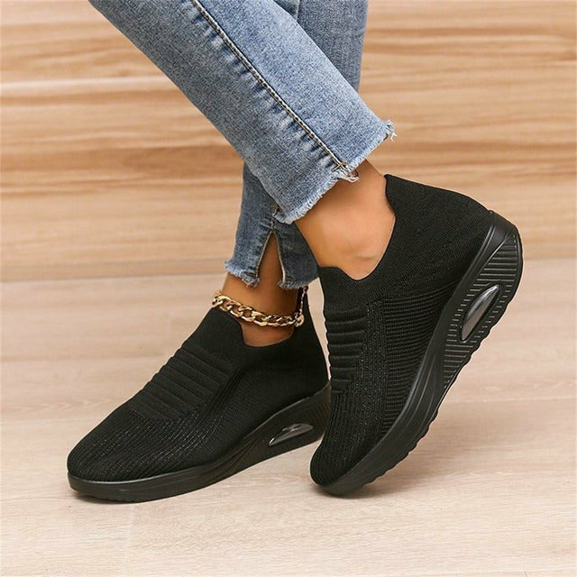Kvinnors Lättviktiga Slip-On Sneakers med Randigt Mönster 2