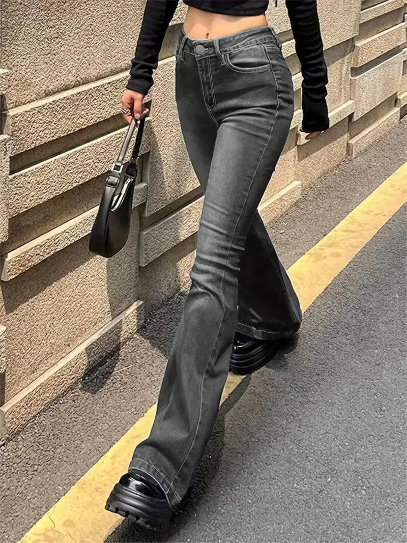 Dam Jeans | Hög Midja | Utsvängda Ben