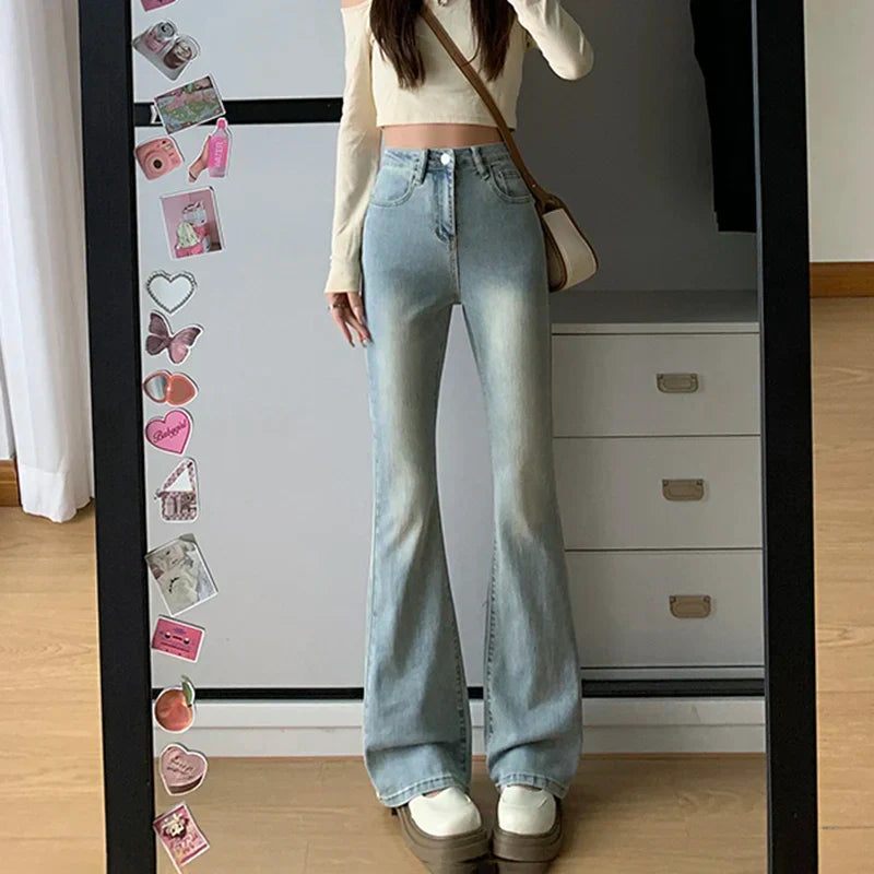 Dam Jeans | Hög Midja | Utsvängda Ben