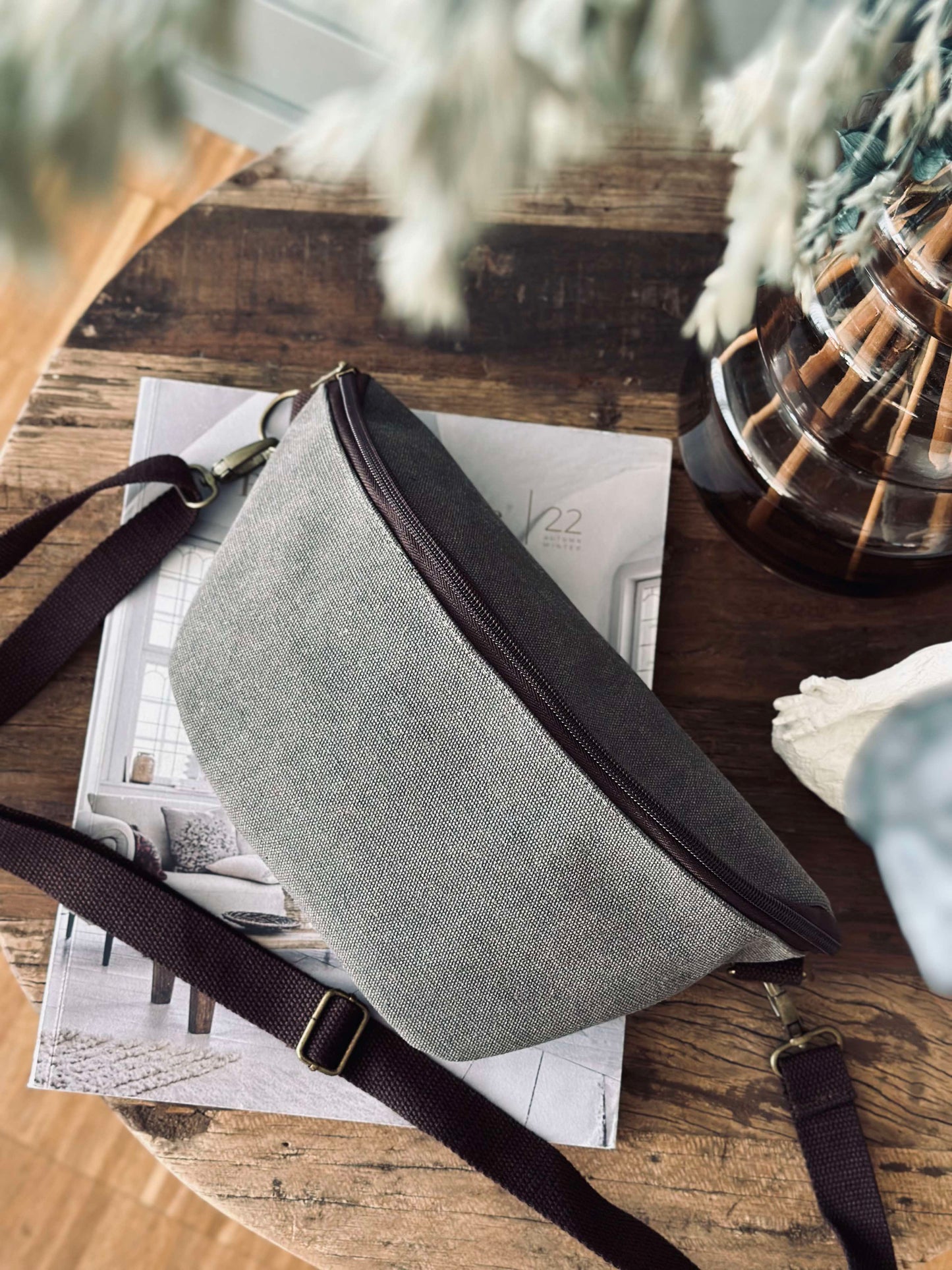 Unisex Bumbag med Justerbar Rem och Rymligt Huvudfack 2